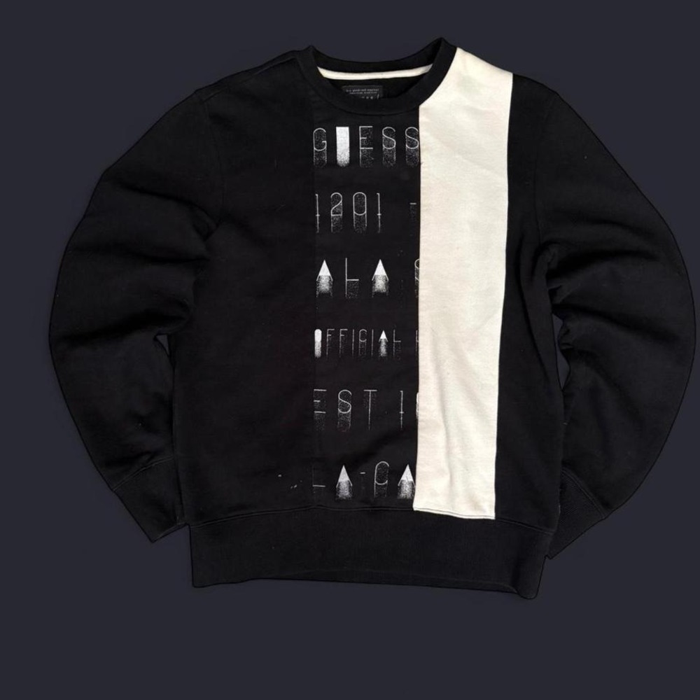Guess black & white crewneck‎ sweatshirt
